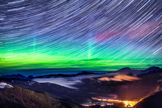 Spectacular Photographs of the Northern Lights Over the Rocky Mountains rockymountains 7