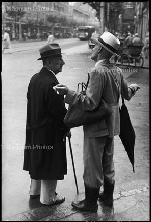 Learn Composition from the Photography of Henri Cartier Bresson Henri Cartier Bresson Diagonal 005