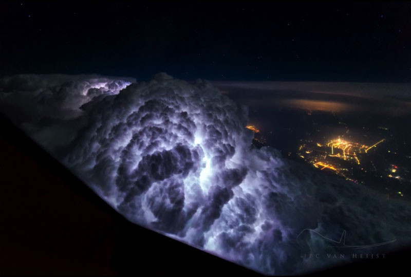 This 747 Pilot Shoots Incredible Photos of Storms and Skies