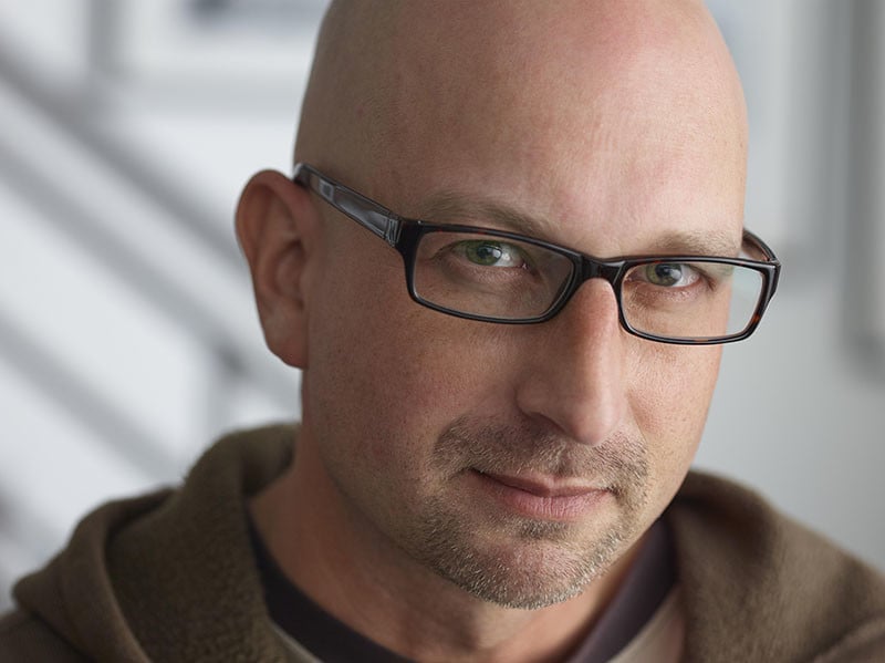 Photographer Tim Mantoani Dies at 47 After Long Battle with Cancer