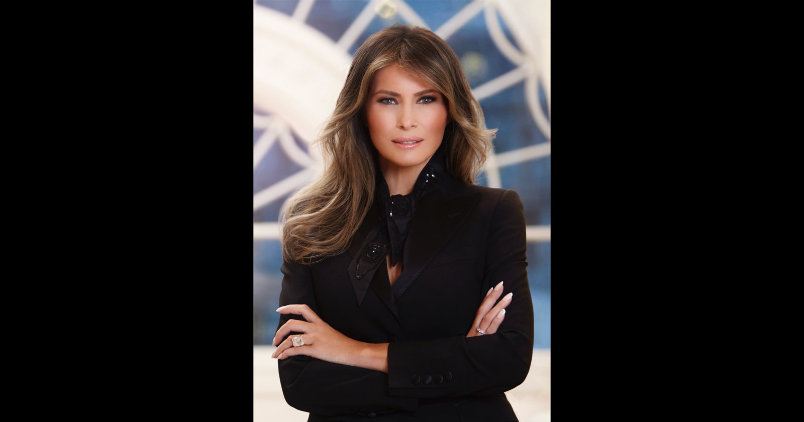 This is First Lady Melania Trumps Official White House Portrait