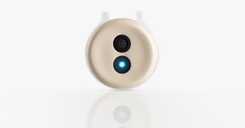 Benjamin Button is a Clip-On Camera That Automates Family Video