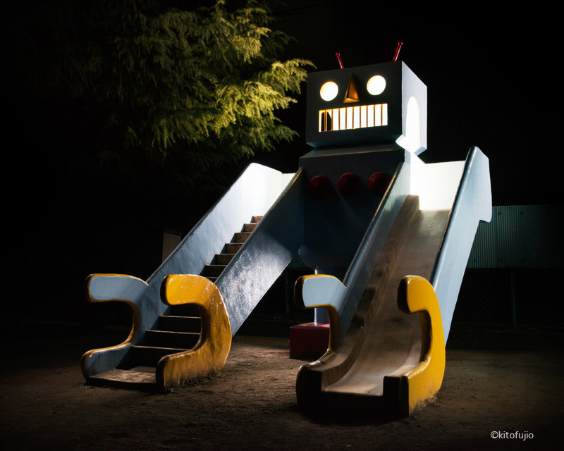  photos japan unusual playgrounds night 