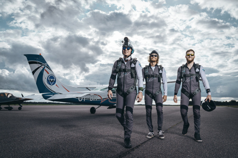 A Skydiving Studio Photo Shoot with Flash Lighting in Midair