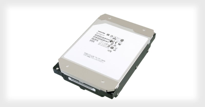 Toshiba Unveils the Worlds First 14TB Conventional Hard Drive