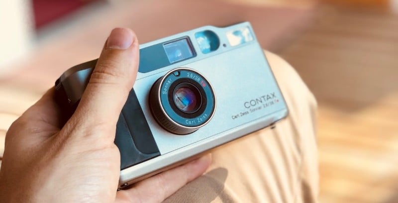 5 Reasons to Buy a Contax T2