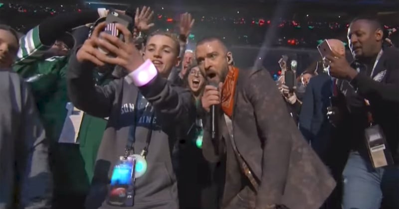 Teen Snaps Selfie with Timberlake at Super Bowl, Becomes Insta-Famous