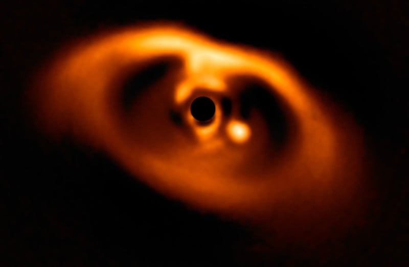  first confirmed picture newborn planet 