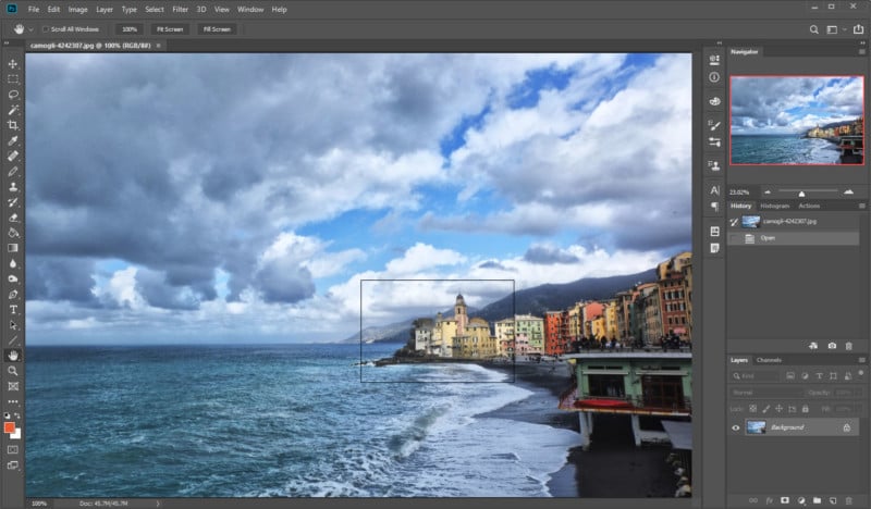 Heres a Lesser-Known Photoshop Trick for Zooming Around Inside Photos