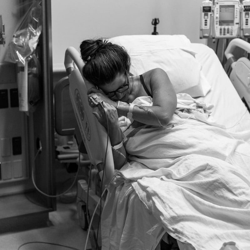 A Photographers Powerful Photo and Message for a Mom After Birth