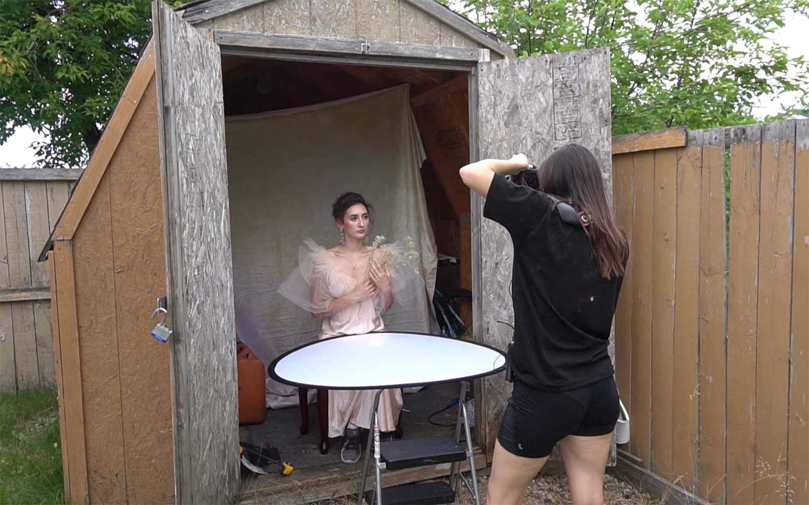 Photographer Uses Backyard Shed to Shoot Gorgeous Natural Light Portraits