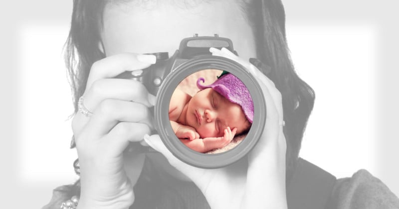  woman posed newborn photographer steal baby police 