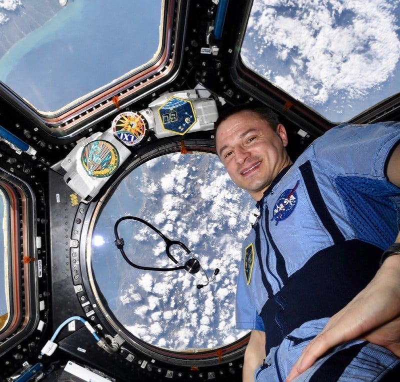  astronaut snaps photo tribute doctors nurses from 