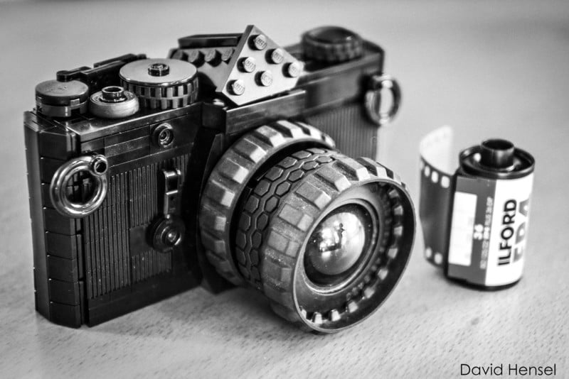 This LEGO Olympus OM-1 Camera Could Become an Official LEGO Set