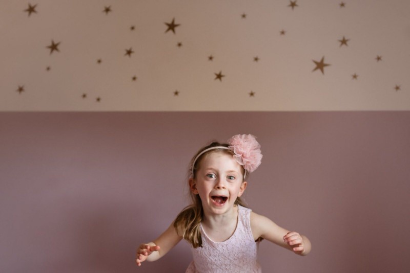 4 Top Tips for Taking Better Photos of Your Kids Indoors