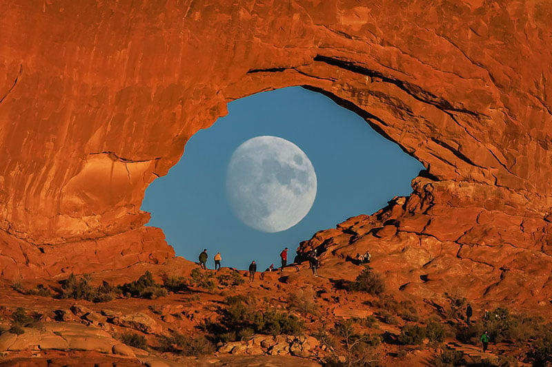 Full Moon Photo Looks Like Mysterious Giant Eye Through Rock Arch in Utah