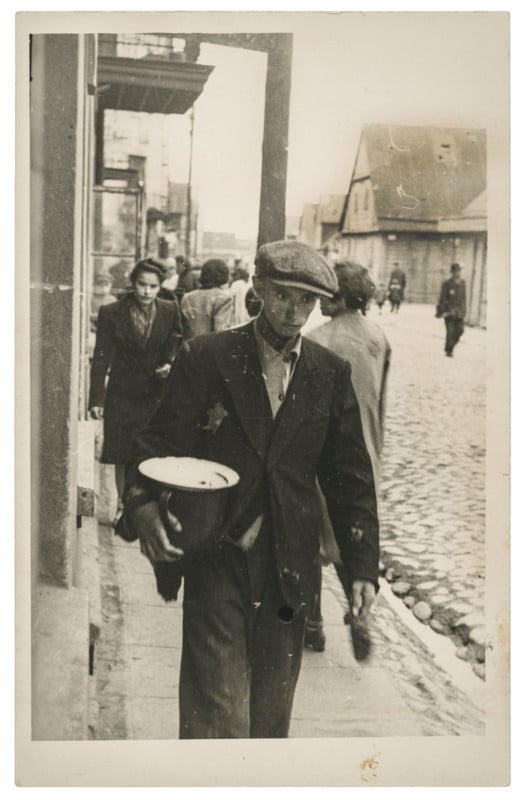 Untitled from Litzmann (Lodz) Ghetto Henryk Ross (Polish, 1910–1991) 1940–1945 Photograph, gelatin silver print *Gift of Howard Greenberg in honor of Jacques Preis *Courtesy, Museum of Fine Arts, Boston