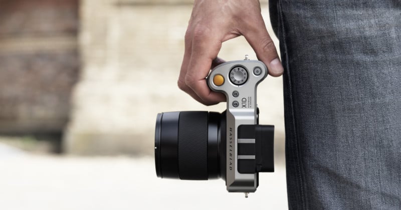Hasselblad Details its Decisions Behind the X-System Ergonomics