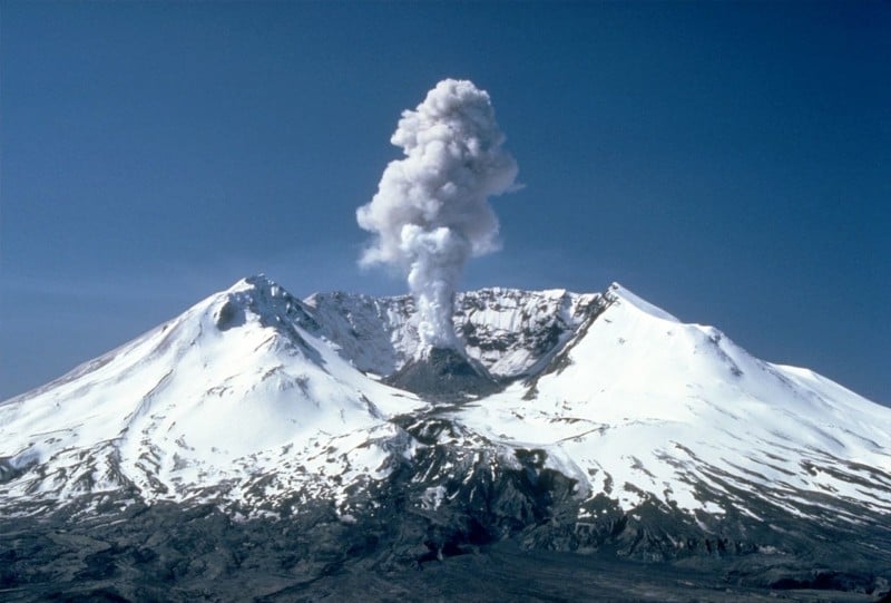 Timelapse Reveals How Quickly Mount St. Helens Grows