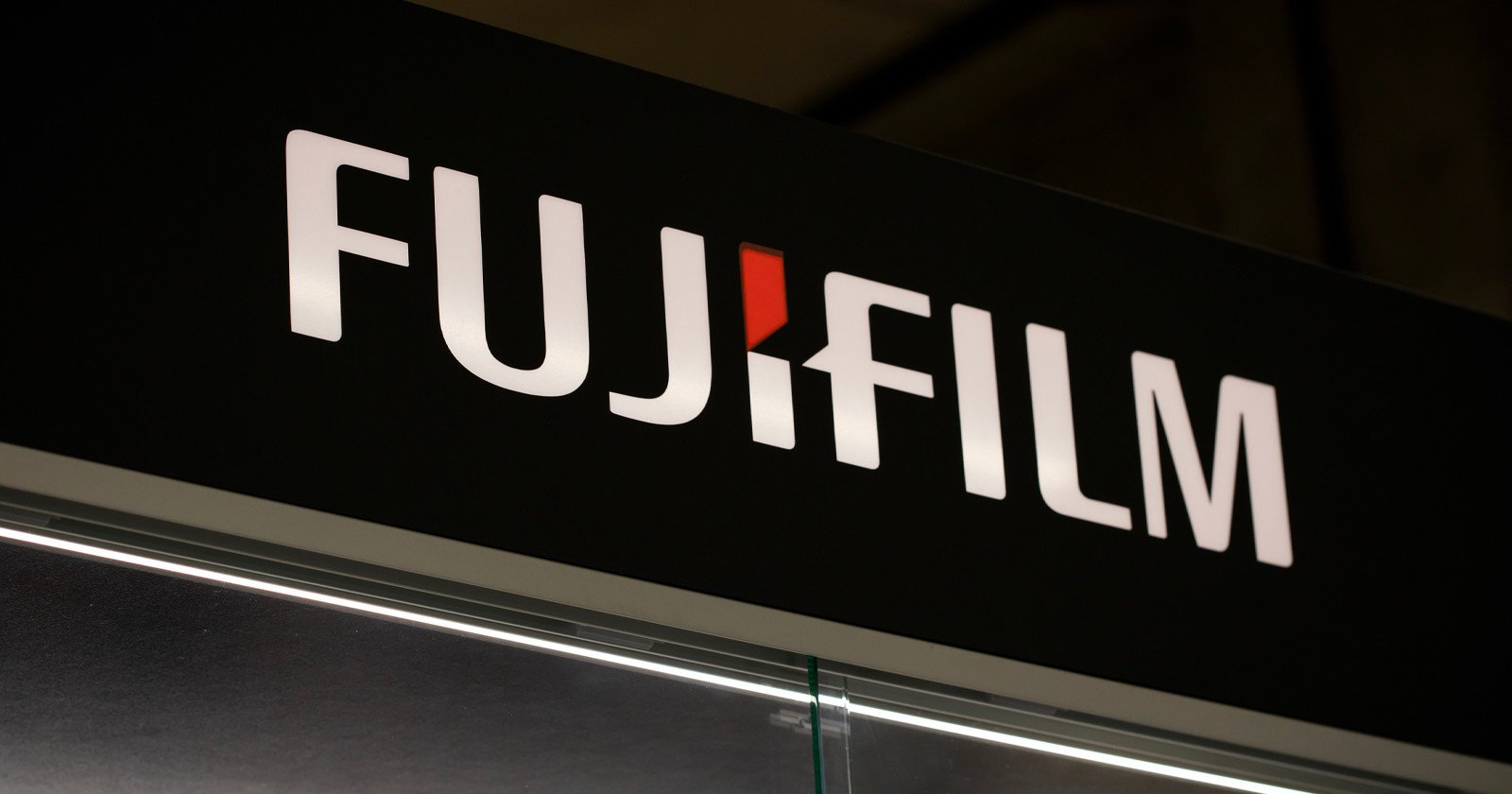 Fujifilm Updates its Lens Roadmap to Include Three New Primes