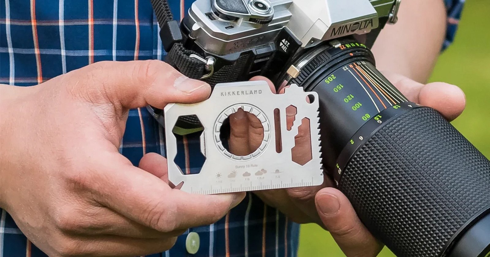This Camera-Shaped Multi-Tool Squeezes 12 Tools into a Tiny Package