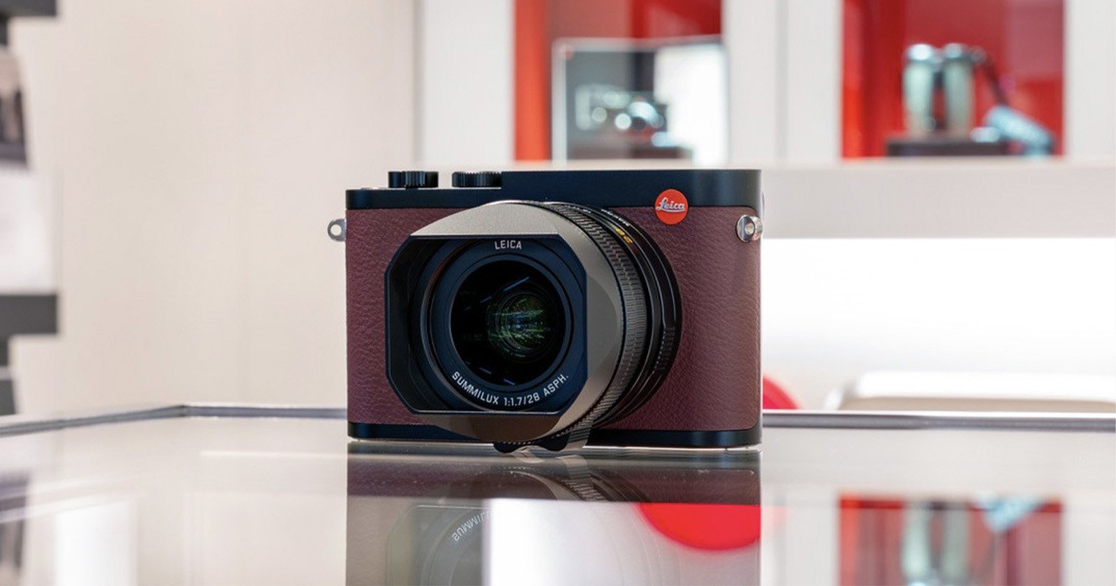 Raspberry Leather Special Edition Leica Q2 To Be Released in Japan
