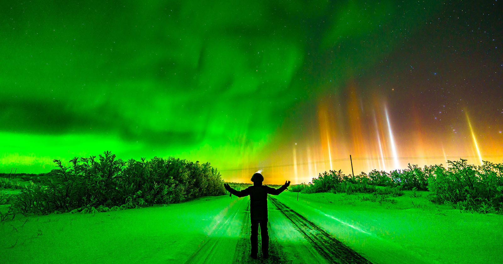  photographer captures aurora light pillars epic self-portrait 