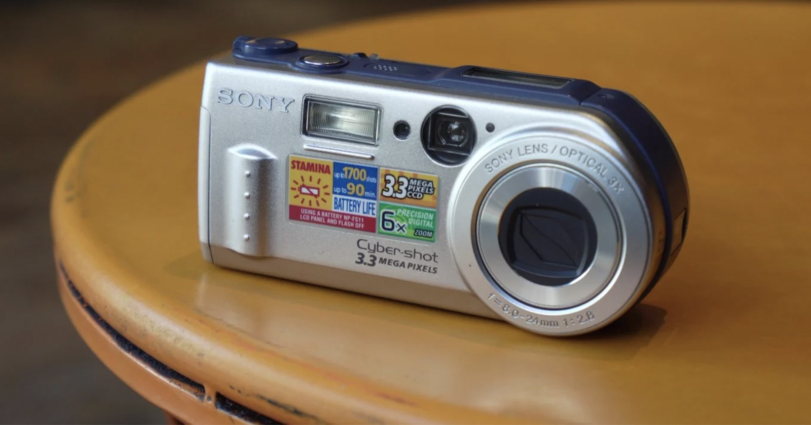 Revisiting the Sony Cyber-shot P1 Camera 22 Years Later