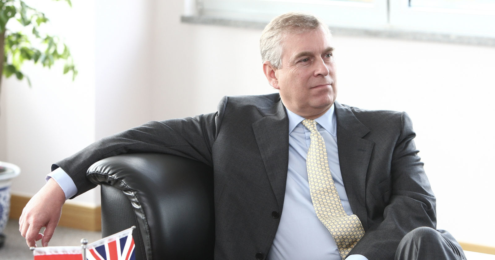 Photographer Claims to Have Embarrassing Photo of Prince Andrew