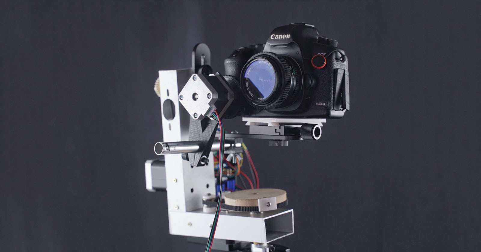 DIY Motorized Camera Rig Built from Recycled 3D Printer Parts
