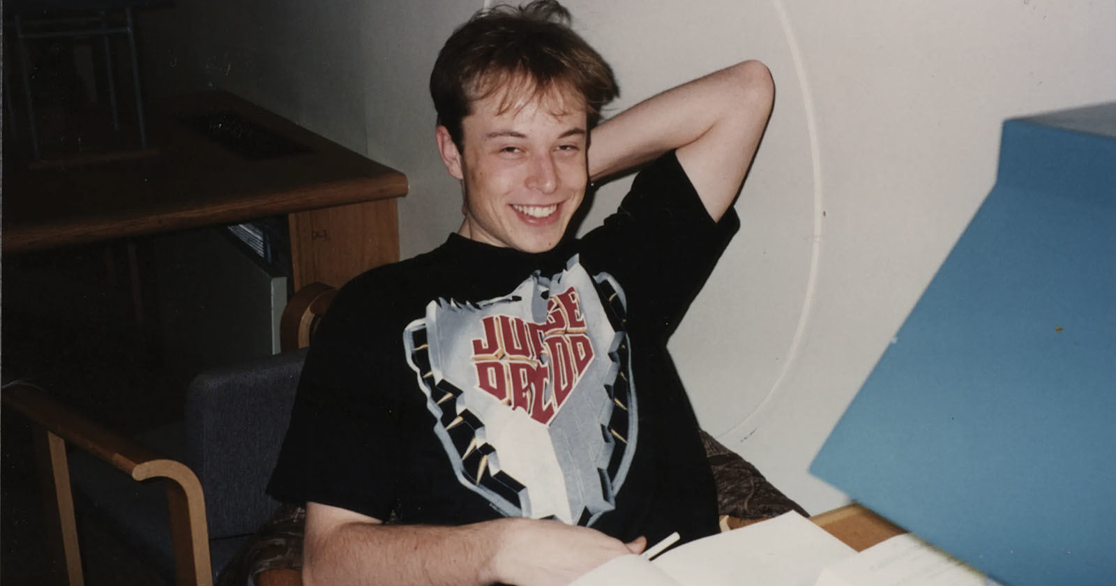 Elon Musks Ex is Selling Photos of Him from His College Days