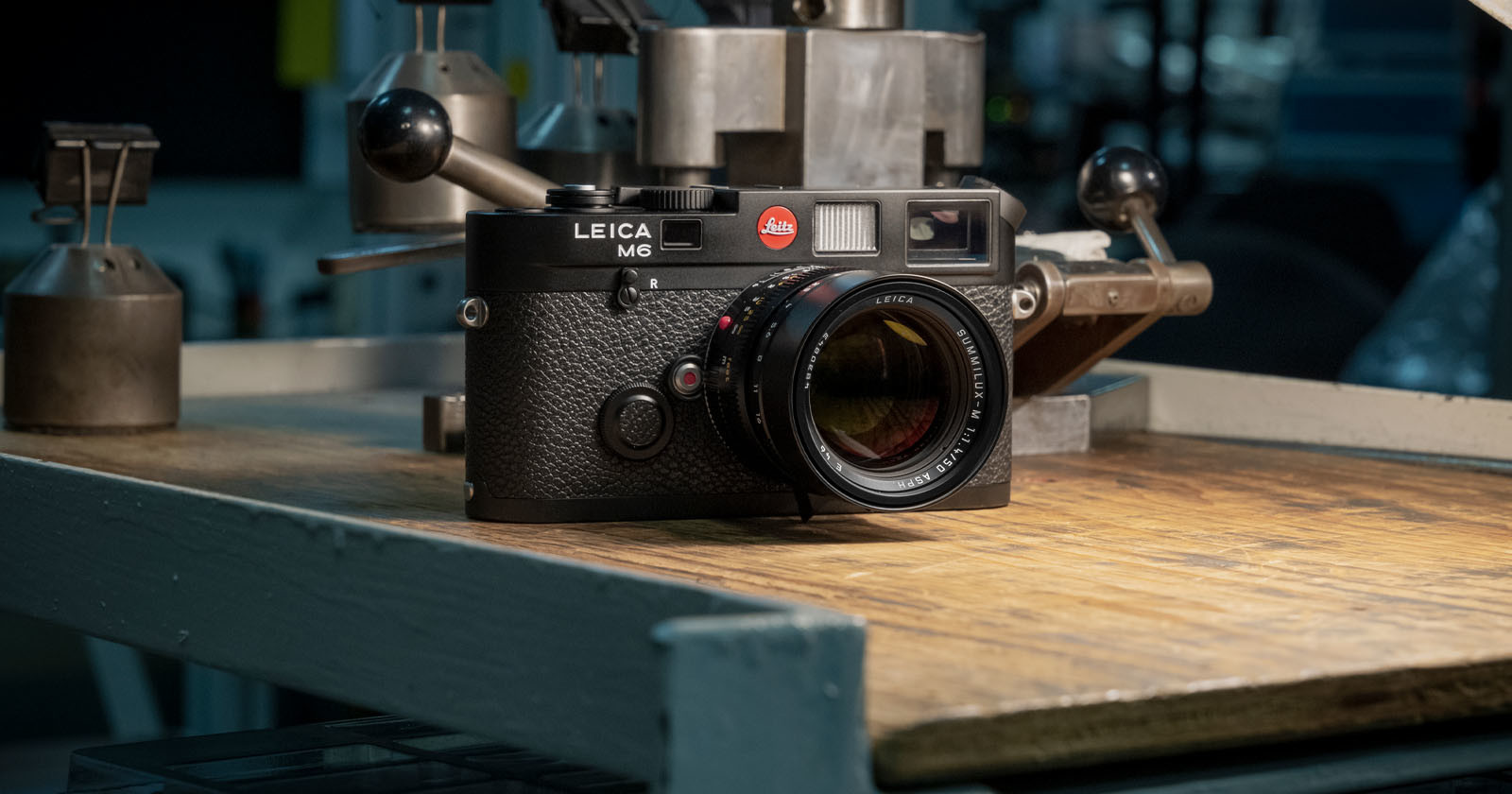 Leica Revives the M6, a 35mm Film Camera it Hasnt Produced Since 2002