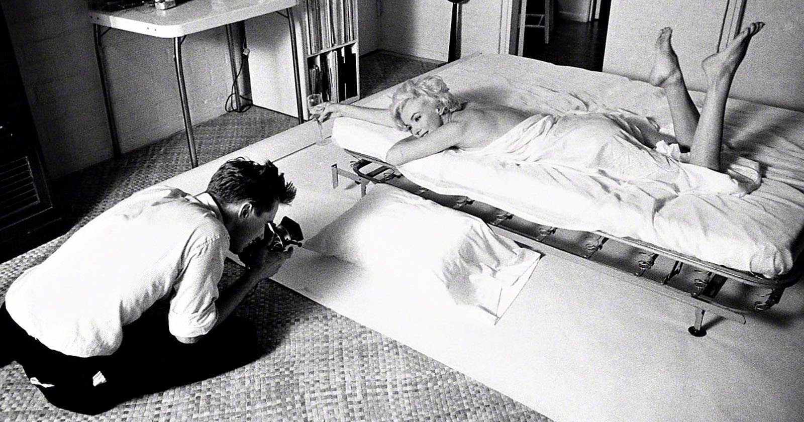 Hollywoods Favorite Photographer Douglas Kirkland Dies at Age 88