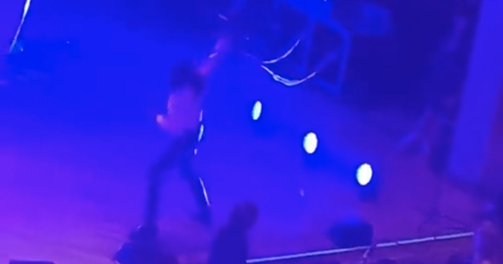  singer steve lacy smashes camera after fan throws 