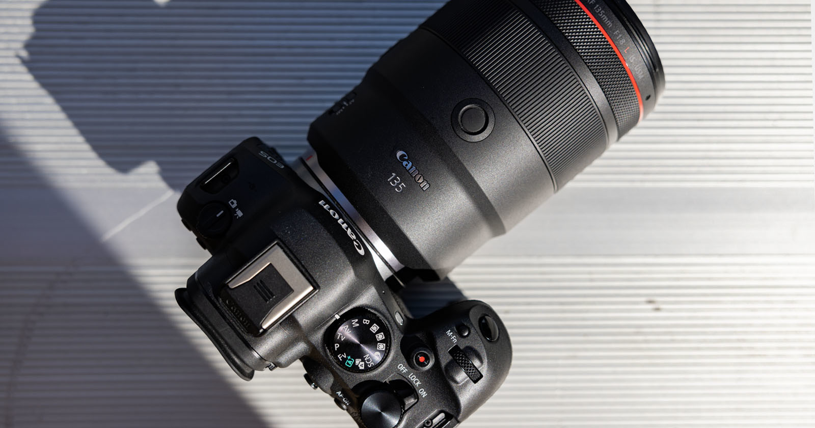  canon unveils 135mm usm prime lens 