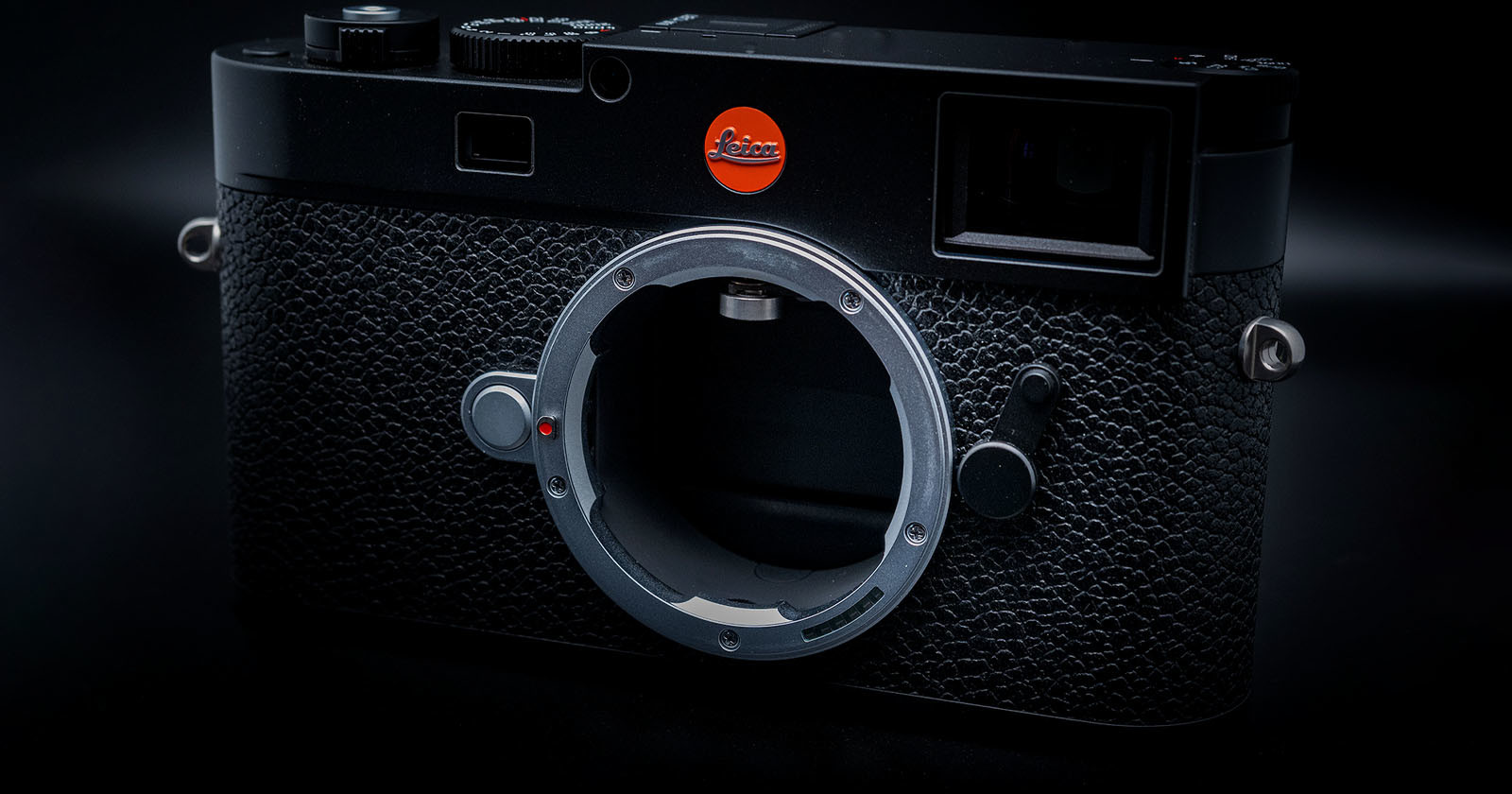The M Rangefinder is Holding Back Leicas Innovation
