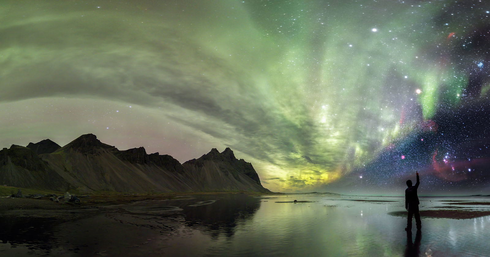  photographer captures orion aurora together 