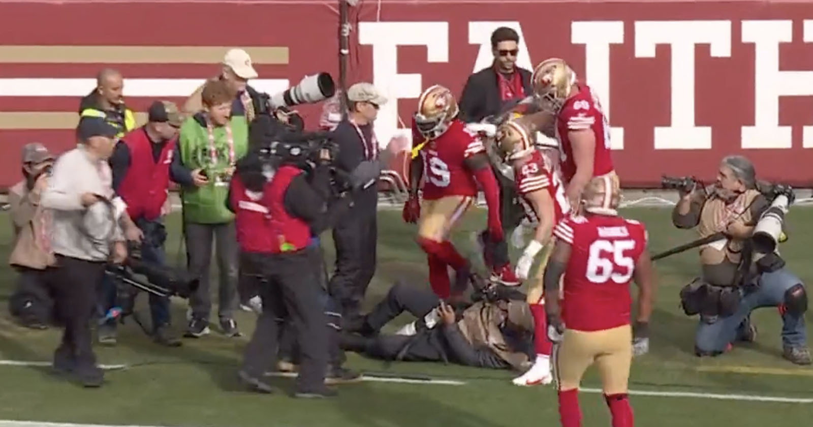 NFL Player Savagely Takes Out Photographer, Fails to Check If Hes Ok