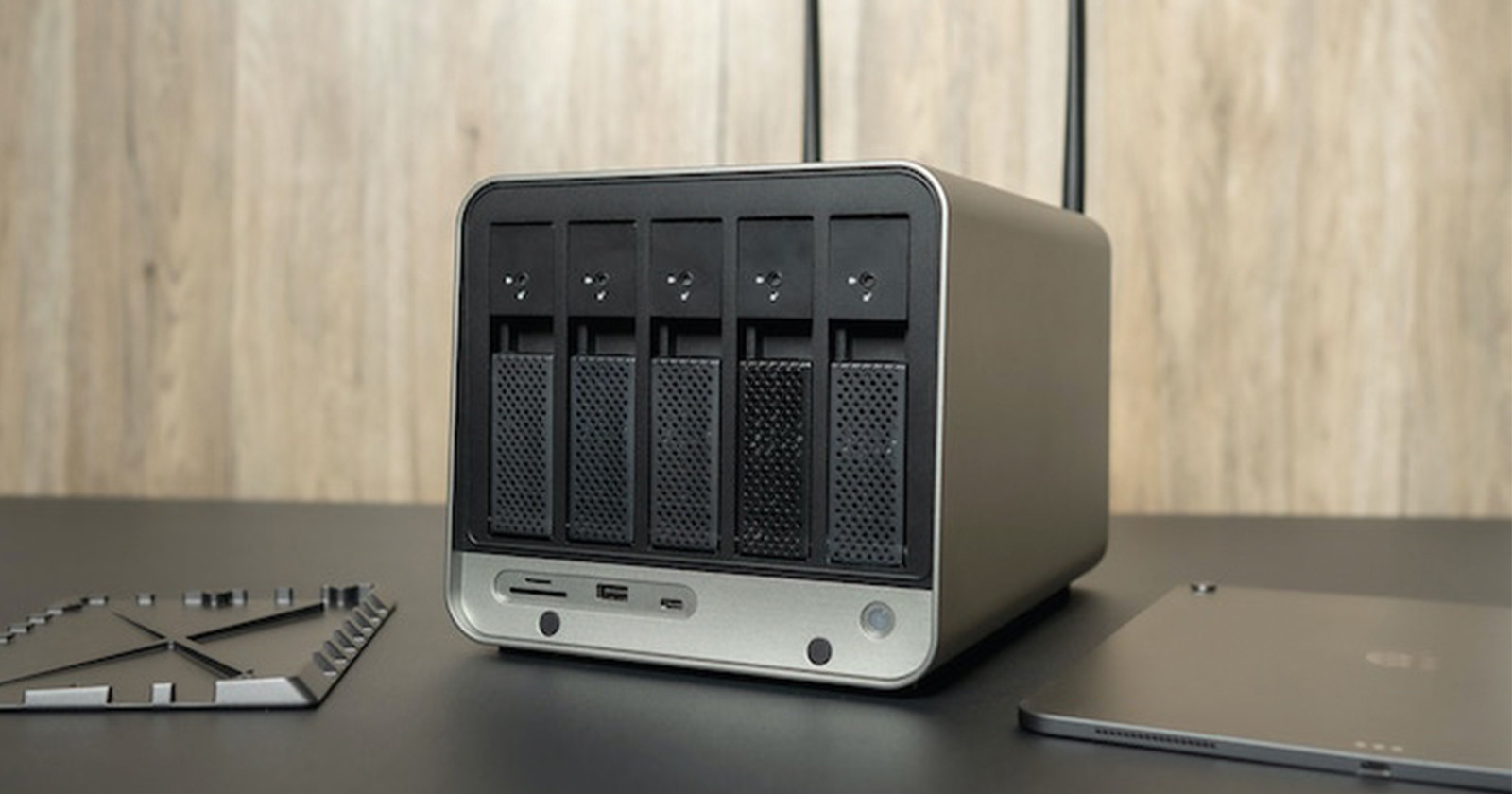 Storaxa is a Customizable Remote NAS and Home Cloud Storage System