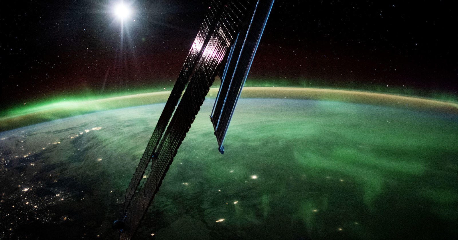 Absolutely Unreal Photo of Aurora From Space Shows How Huge it Was