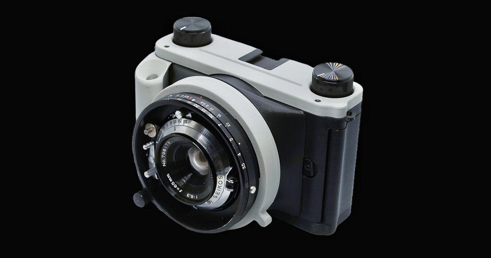 Chroma Cameras CubePan 35mm is an Improved Panoramic Film Camera