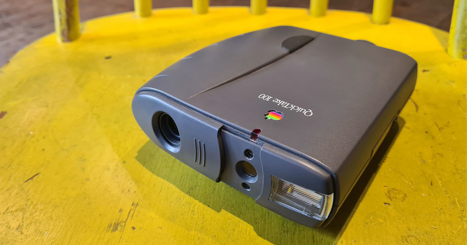 Apples 29-Year-Old Landmark QuickTake 100 Camera Falters in 2023