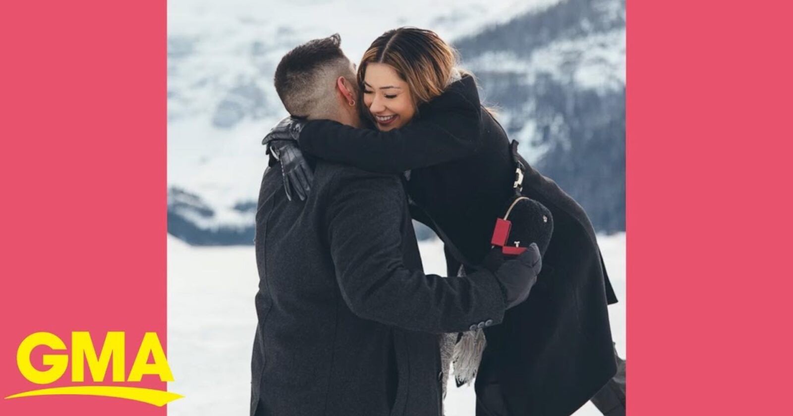  photographer helps boyfriend heartwarming surprise proposal 