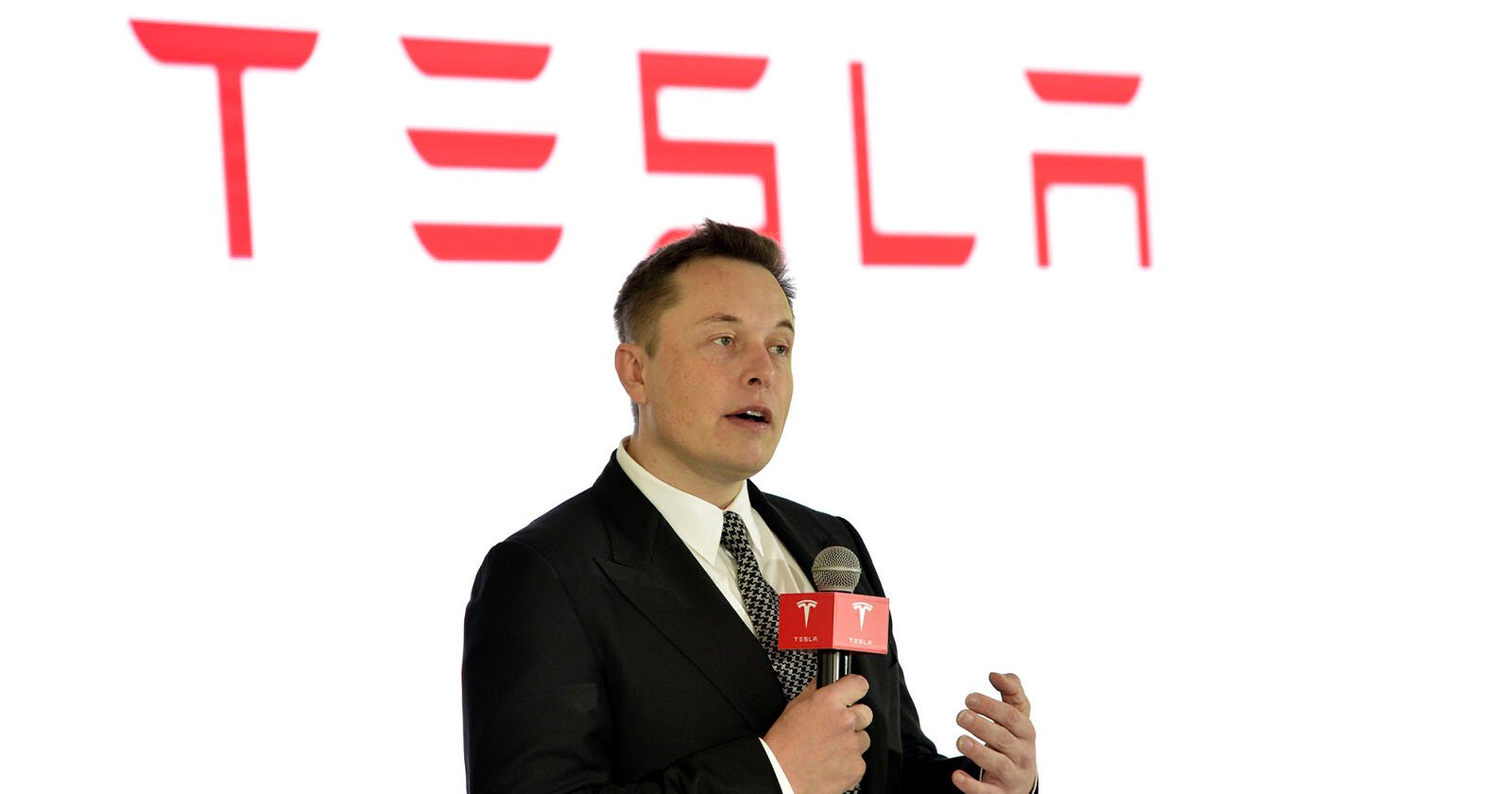 Tesla Claim Seven-Year-Old Video of Elon Musk May Be a Deepfake