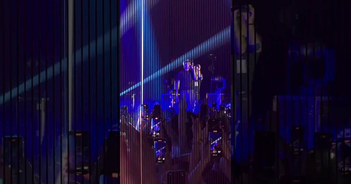  smartphone camera destroyed laser beam during concert 