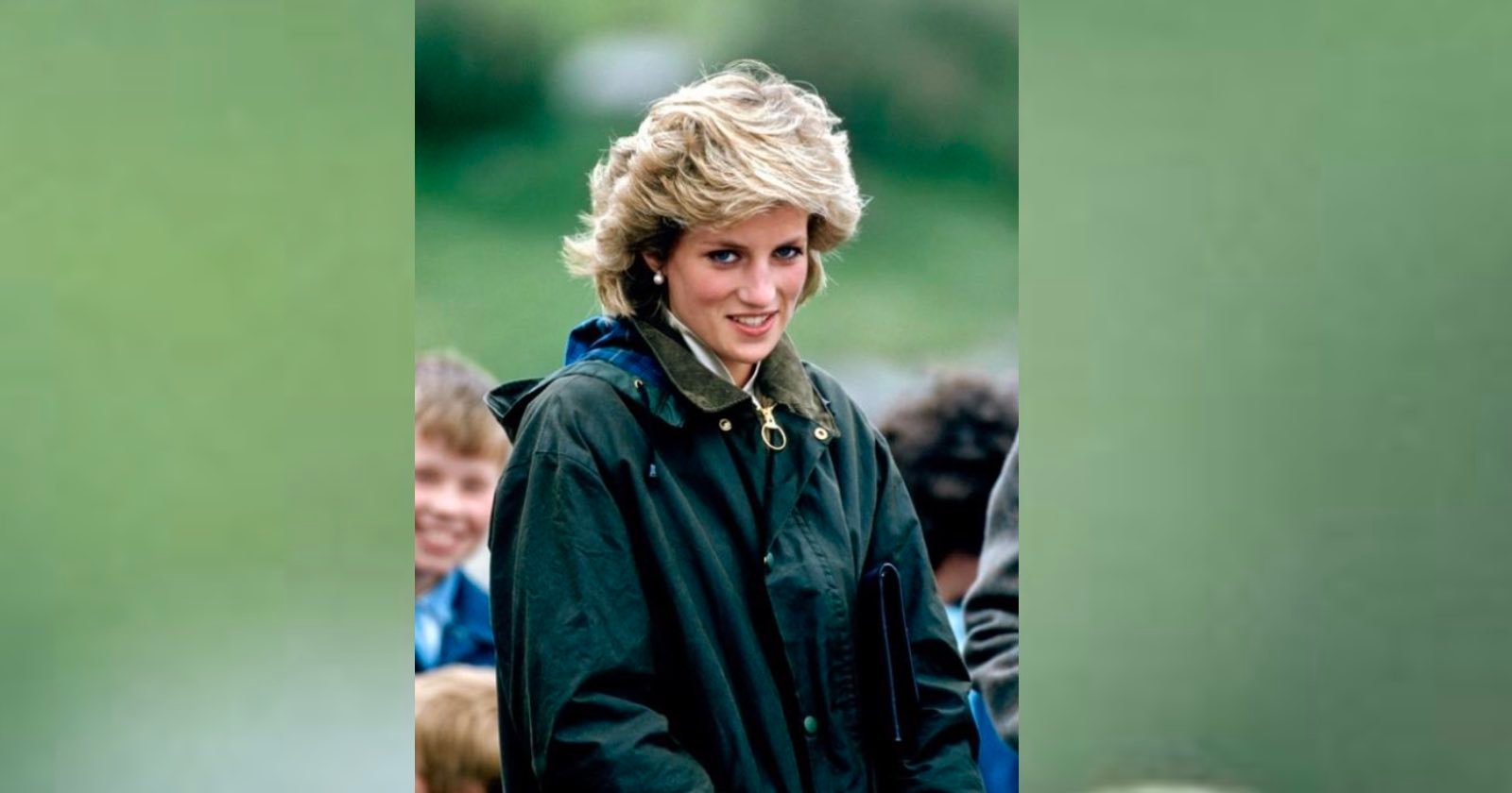 Royal Photographer Sues Clothing Store For Using Princess Diana Image