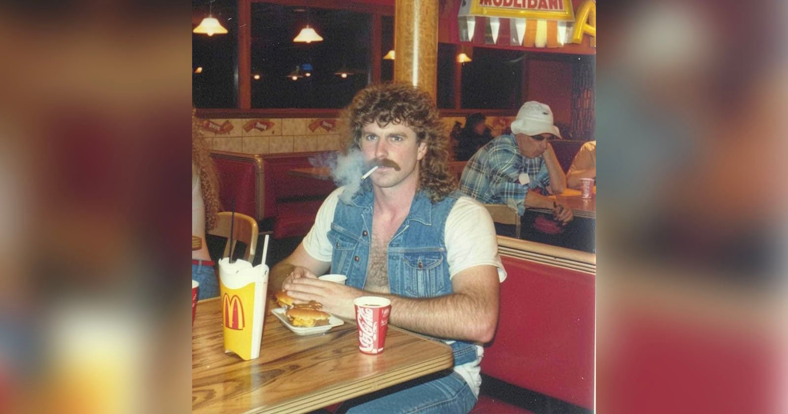This Viral Photo Taken in 1989 of a Man Smoking in McDonalds is Not All it Seems