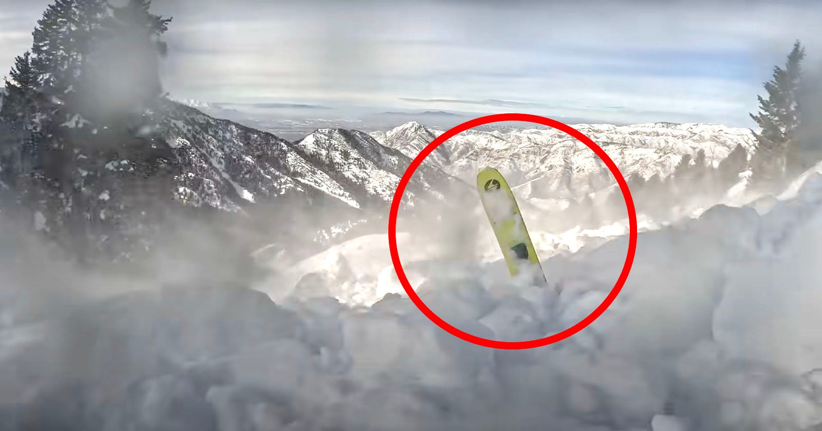 Skiers Helmet Camera Captures Breathtaking Avalanche Footage