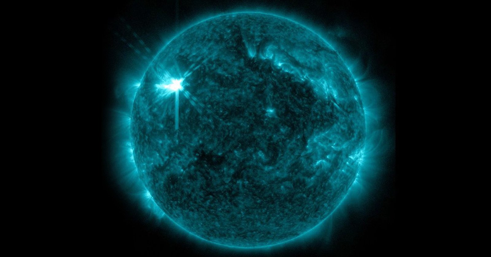 Powerful Twin Solar Flares Erupted This Week, Did They Cause Cell Outages?