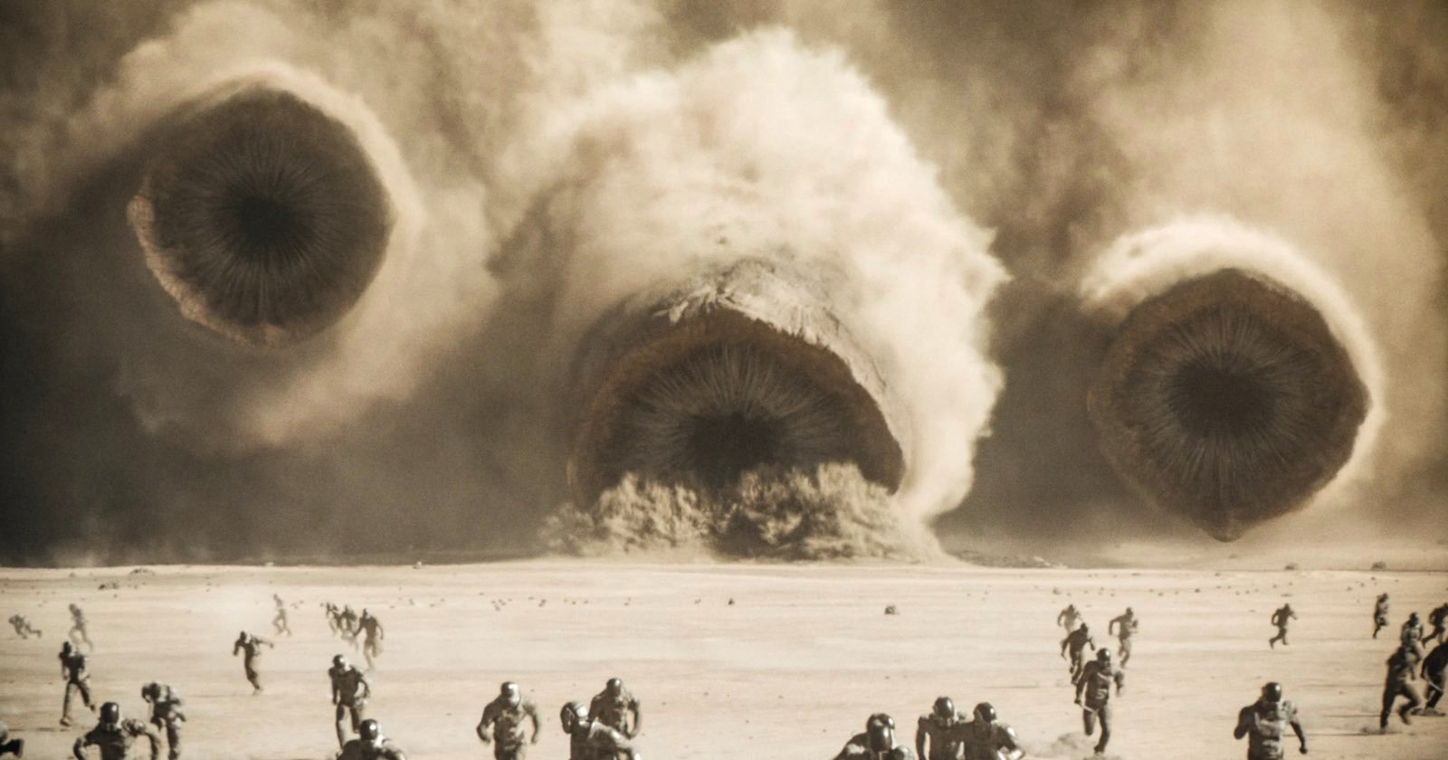 How Dune: Part Two Cinematographer Makes Everything Look So Big